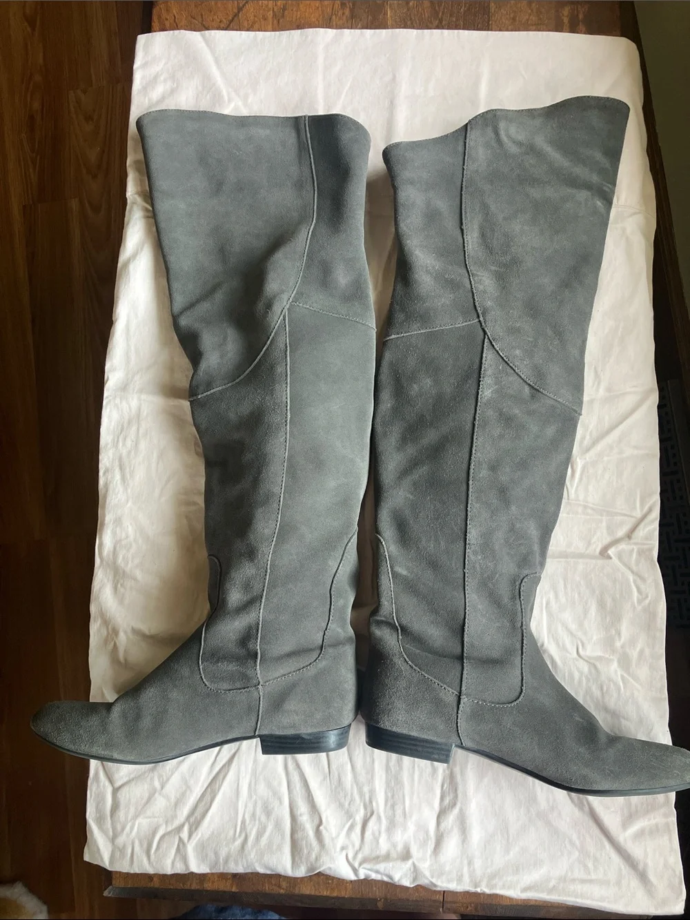 White Mountain Charcoal Suede Tallship Knee High Boots size 7.5